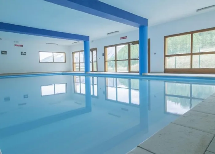 Superbe Appartement En Residence Avec Piscine Les Orres 1800